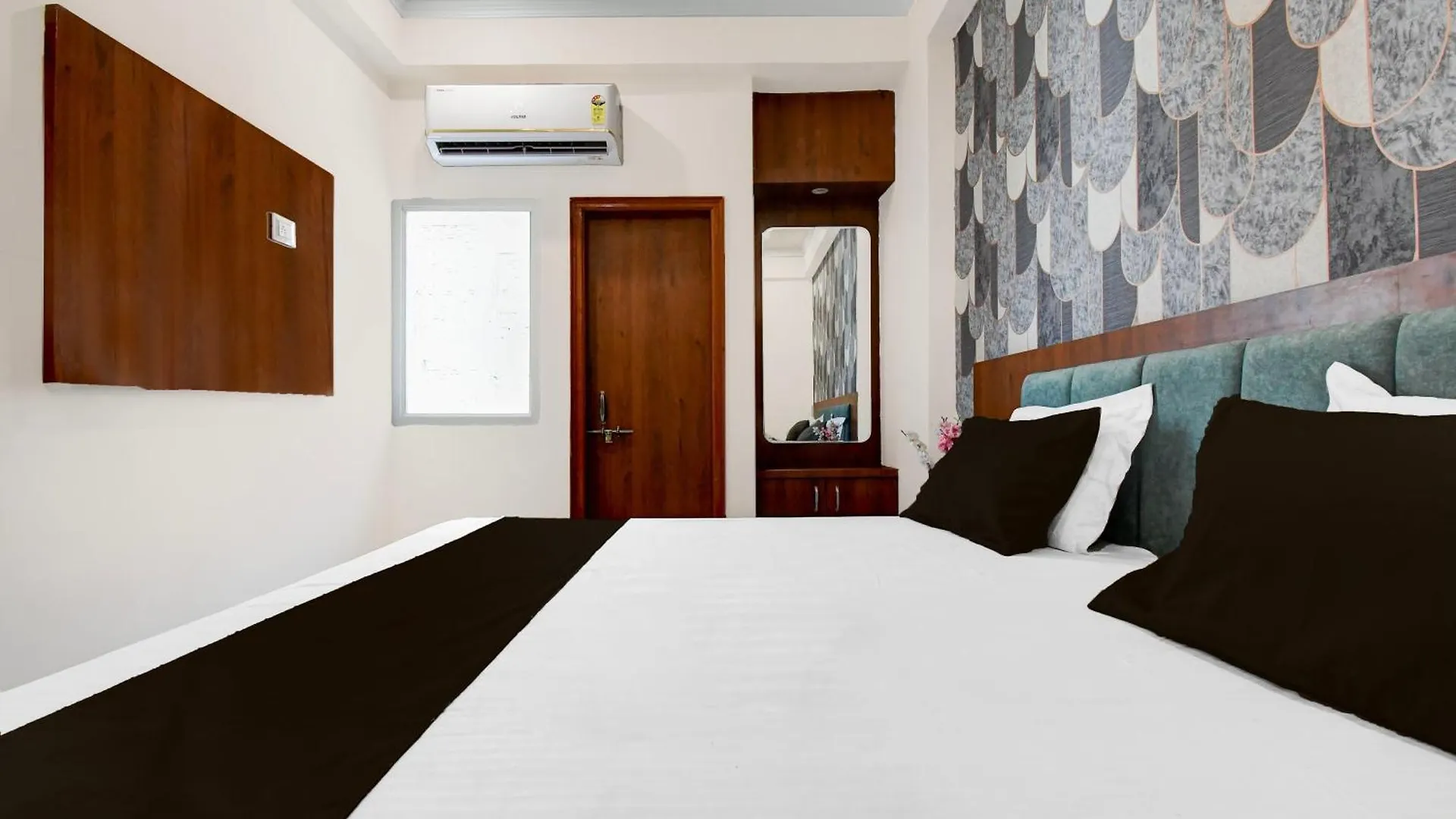 ***  Hotel O Dc Grand 바라나시 인도