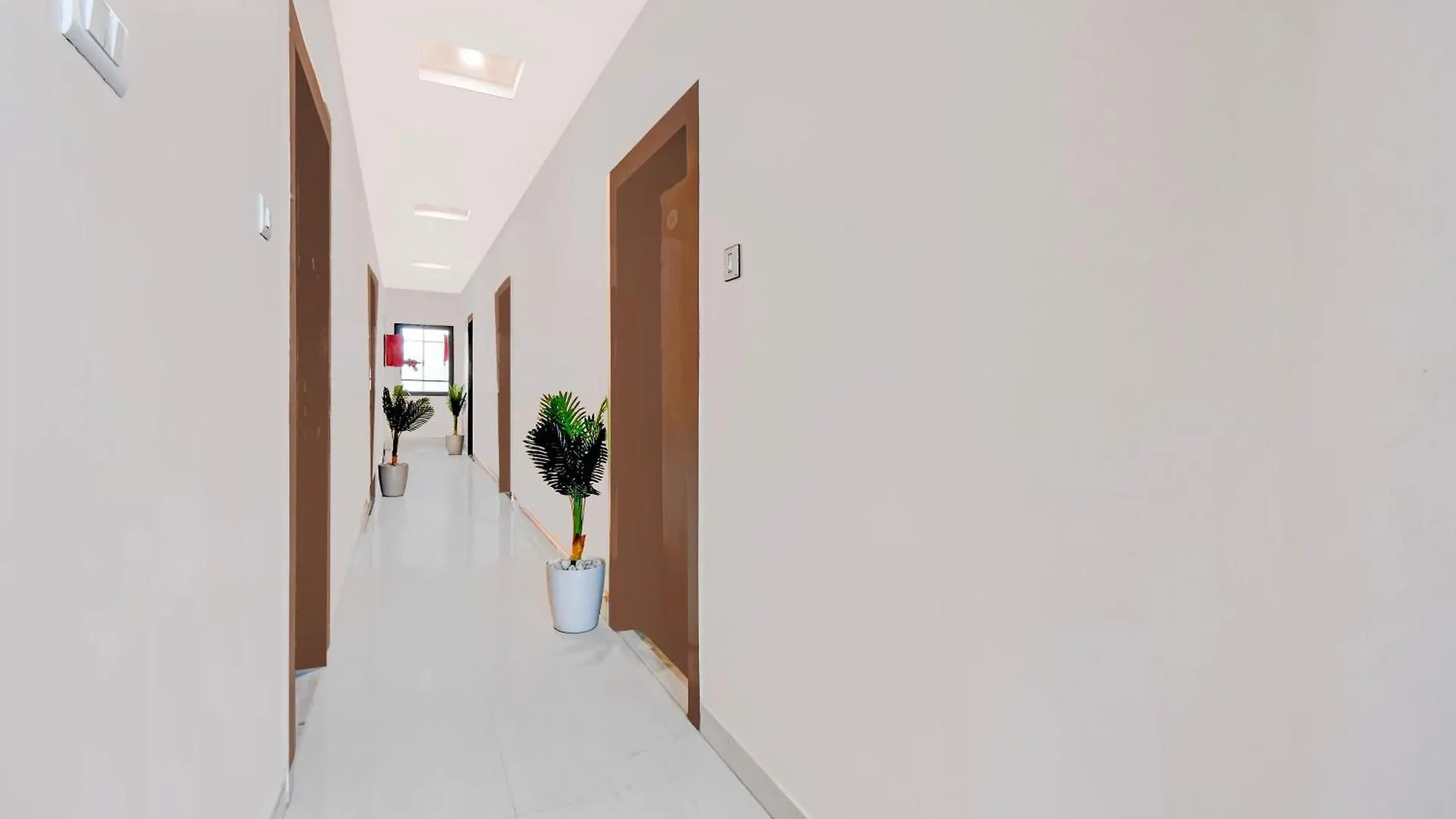 Hotel O Dc Grand 바라나시